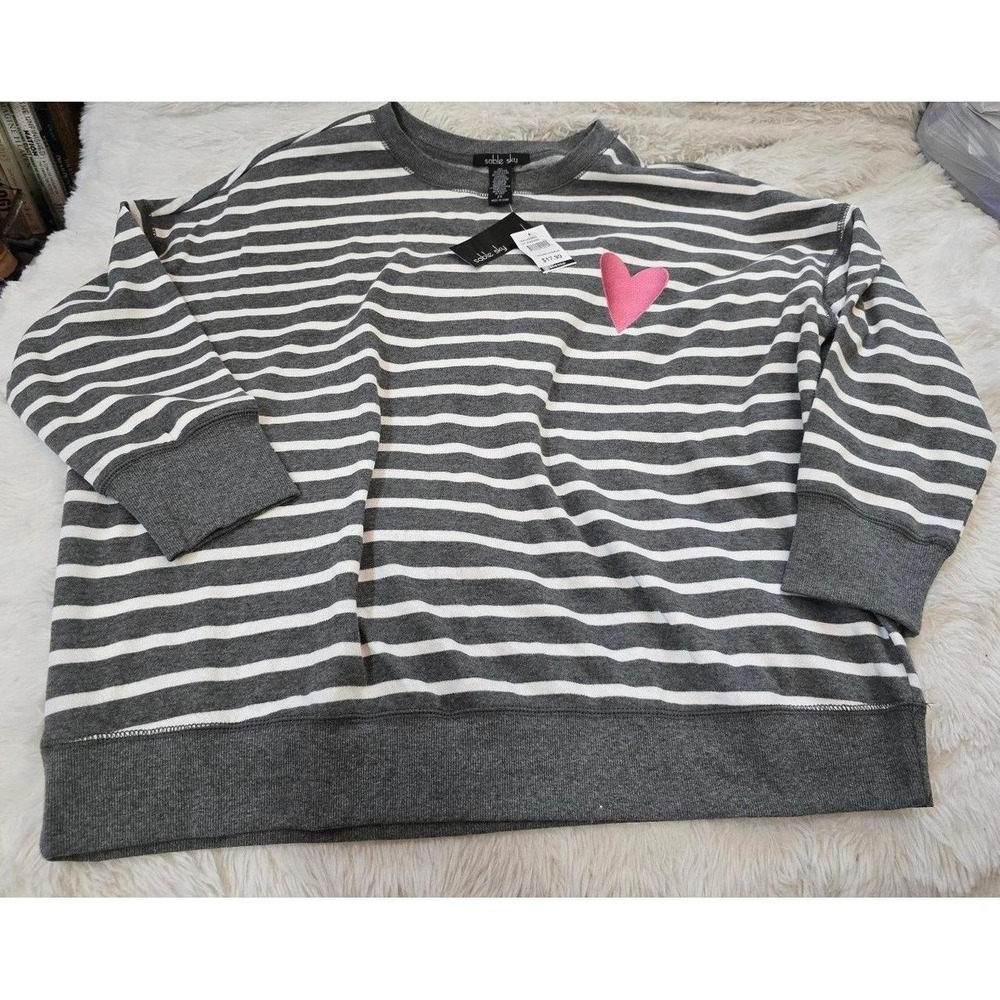 NWT Sable Sky Women's Plus 2X Striped Heart Crewneck Sweatshirt Gray White Cozy